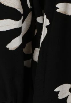 Tamaris Auburn Aop Long Trapes Collar - Robe De Jour - Schwarz 7 Tamaris Auburn Aop Long Trapes Collar - Robe De Jour - Schwarz -Zalando 02a378178a8648d2937a8bb4ee2e069c