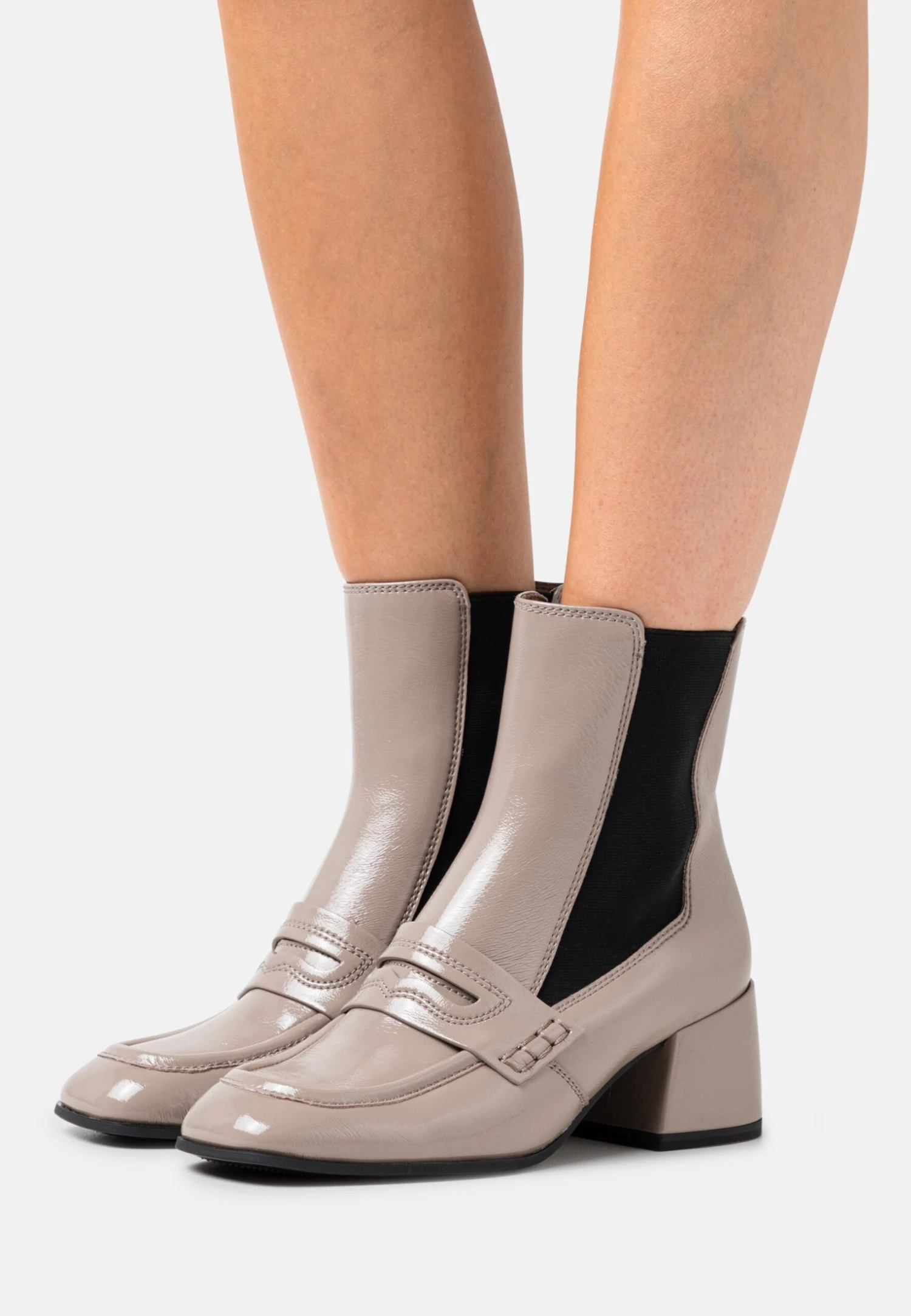 Tamaris Bottines À Talons Hauts - Taupe 1 Tamaris Bottines À Talons Hauts - Taupe