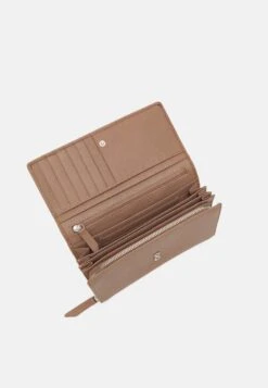 Tamaris Amanda - Portefeuille - Taupe 6 Tamaris Amanda - Portefeuille - Taupe -Zalando 1c6ad8be9d314df4b30321f99e53d866