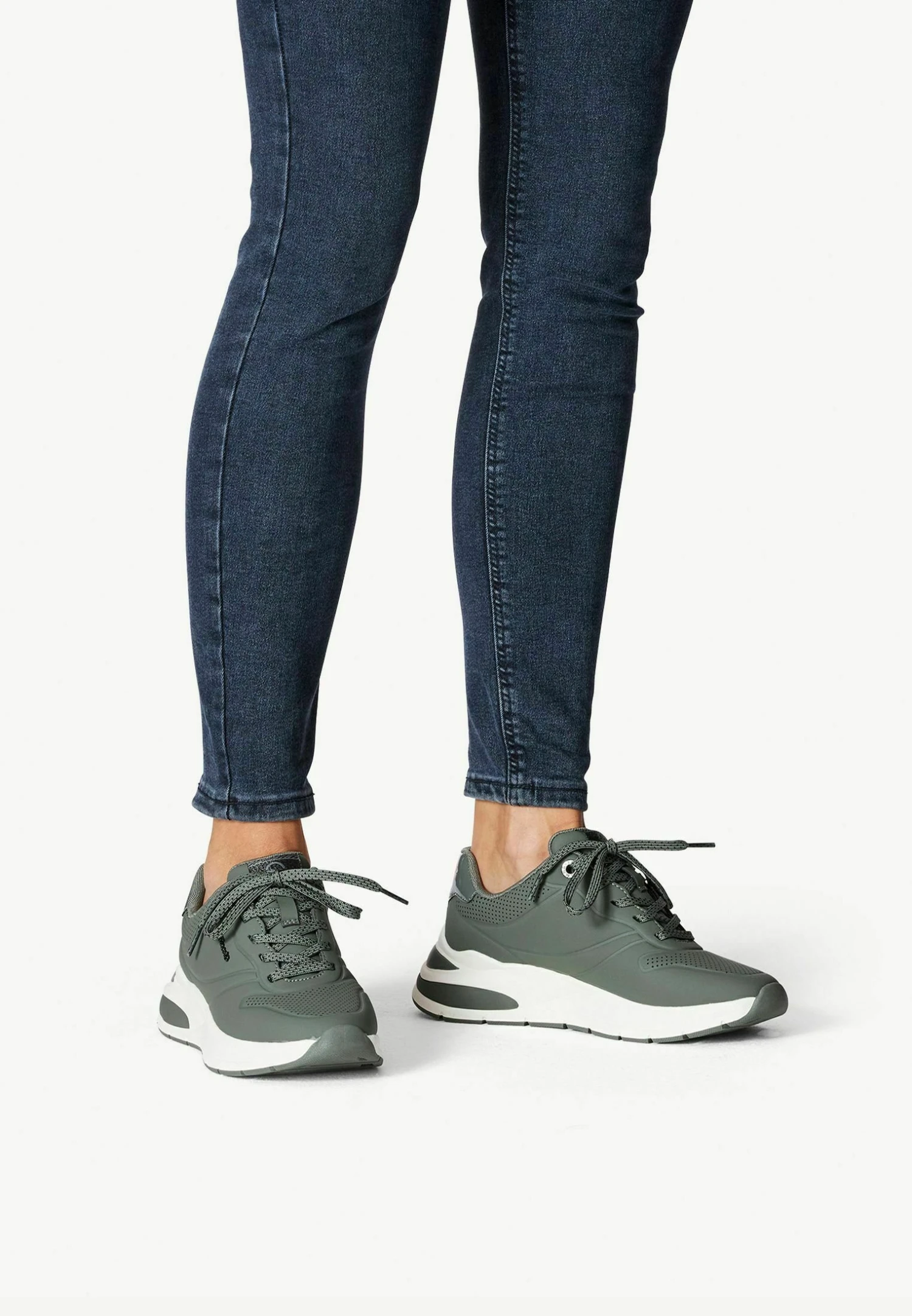 Tamaris Baskets Basses - Green 1 Tamaris Baskets Basses - Green