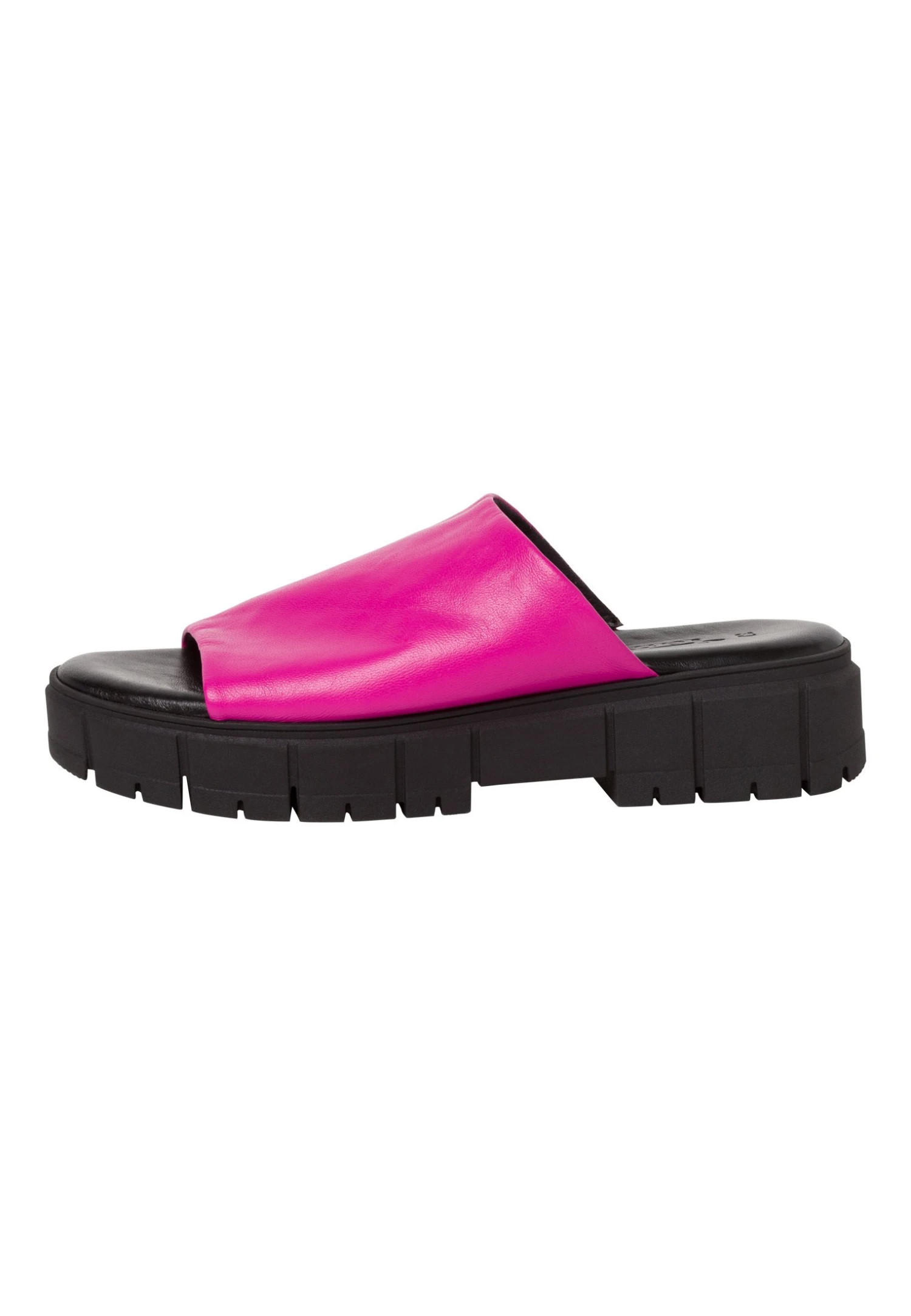 Tamaris Mules - Fuxia Black 2 Tamaris Mules - Fuxia Black – Image 2