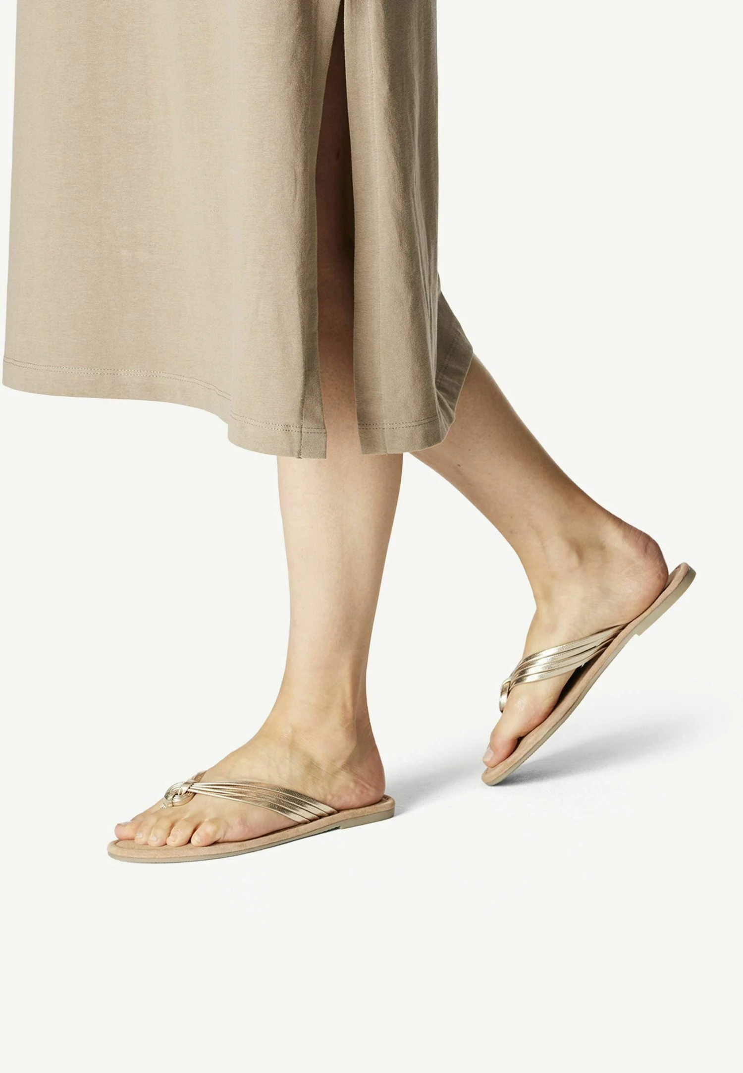 Tamaris Tongs - Gold 1 Tamaris Tongs - Gold