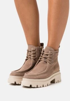 Tamaris Bottines À Plateau - Taupe