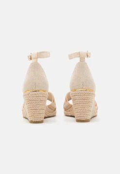 Tamaris Sandales Compensées - Camel 9 Tamaris Sandales Compensées - Camel -Zalando 8a0a2b697f4b40489c31f6caa0436c27