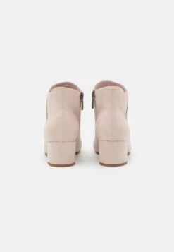 Tamaris Online Exclusive - Boots À Talons - Ivory -Zalando 9cb4e94eb84b46deac78d6de12d15a93