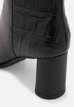 Tamaris Bottes À Talons Hauts - Black 11 Tamaris Bottes À Talons Hauts - Black -Zalando c95d79d81f3d4a12b1f648e15613d014